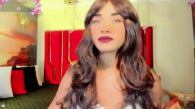 Paola Delfino online show from June 20, 2026, 10:09 am