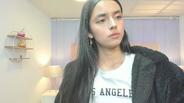 Snapshot of Eimy_Blaze chatting on July 13, 2026, 7:13 pm Eimy Blaze online show from July 13, 2026, 7:13 pm