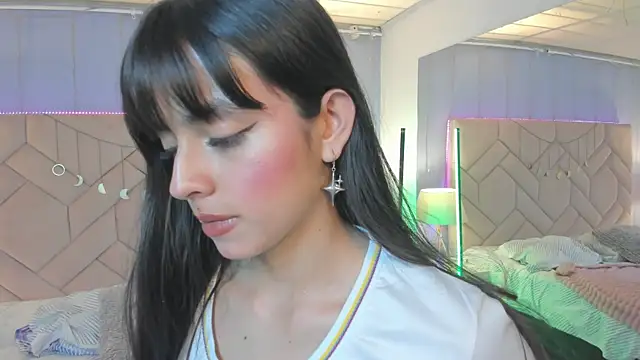 Snapshot of Eimy_Blaze chatting on July 7, 2026, 7:17 pm Eimy Blaze online show from July 7, 2026, 7:17 pm