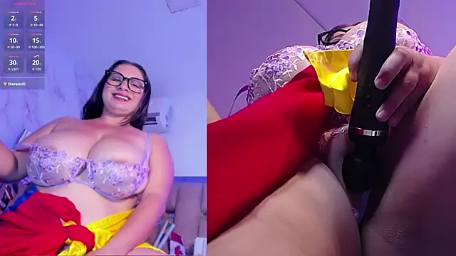ScarletBlondie online show from June 23, 2026, 1:53 pm