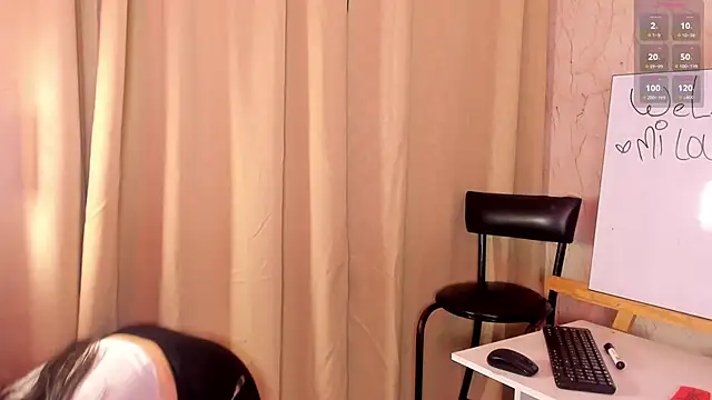 ScarletBlondie online show from June 20, 2026, 2:22 pm