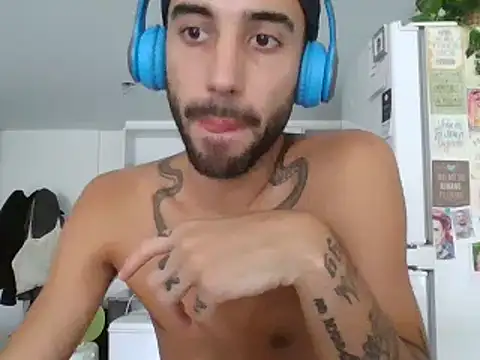 SantinnoVale online show from March 20, 2026, 7:48 pm