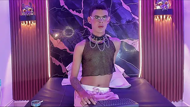 Kitty New house online show from April 1, 2026, 8:06 pm