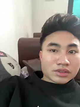 Hoanganhdayroii online show from April 30, 2026, 5:14 am