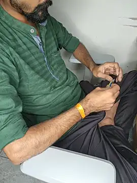Snapshot of mavin_ chatting on July 28, 2026, 8:01 pm mavin online show from July 28, 2026, 8:01 pm