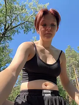 NinaParri online show from June 6, 2026, 3:01 am