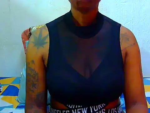 Snapshot of Tattooedgoddess33 chatting on March 25, 2026, 9:41 am Tattooedgoddess33 online show from March 25, 2026, 9:41 am