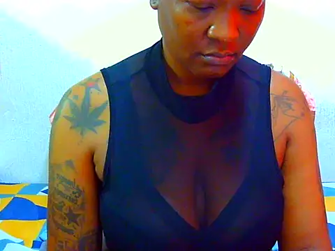 Snapshot of Tattooedgoddess33 chatting on March 30, 2026, 8:49 am Tattooedgoddess33 online show from March 30, 2026, 8:49 am
