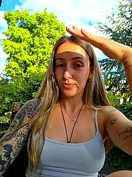 Snapshot of NicoleKaiser chatting on May 21, 2026, 4:37 pm NicoleKaiser online show from May 21, 2026, 4:37 pm