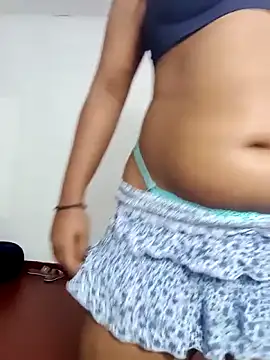 Snapshot of honeyi_babe chatting on May 29, 2026, 4:46 pm honeyi babe online show from May 29, 2026, 4:46 pm