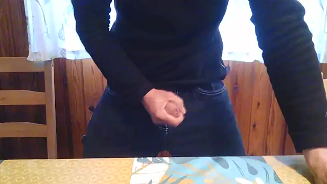 Snapshot of sexysicilyman chatting on March 25, 2026, 12:37 pm sexysicilyman online show from March 25, 2026, 12:37 pm