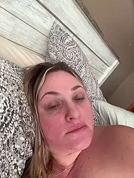 1SexyQueen online show from June 16, 2026, 12:27 pm