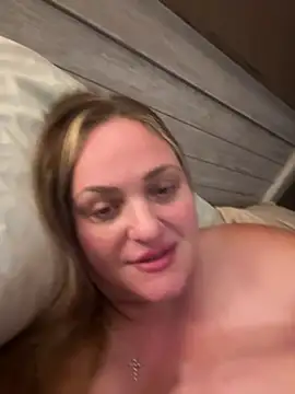 1SexyQueen online show from June 27, 2026, 5:13 am