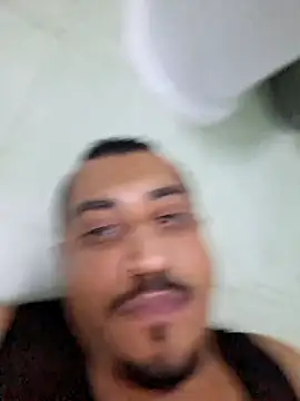 Layzie86 online show from April 17, 2026, 9:50 pm