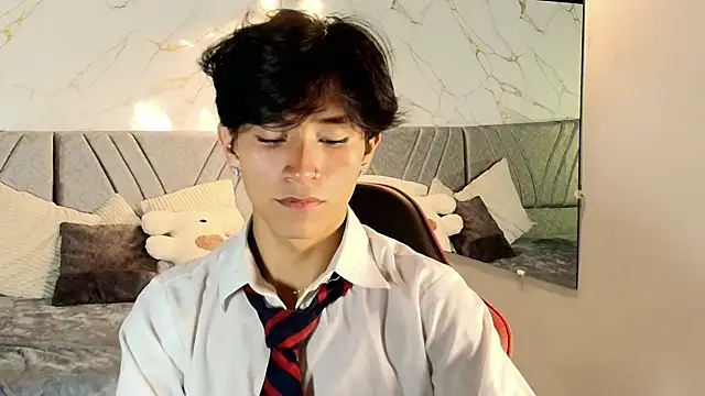Snapshot of cococumps chatting on April 13, 2026, 11:14 am cococumps online show from April 13, 2026, 11:14 am