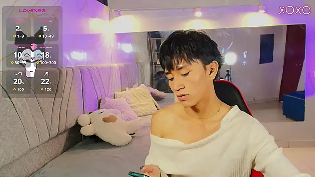 Snapshot of cococumps chatting on May 5, 2026, 12:08 pm cococumps online show from May 5, 2026, 12:08 pm