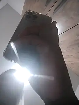 Snapshot of sigilo1027 chatting on March 26, 2026, 12:42 am sigilo1027 online show from March 26, 2026, 12:42 am