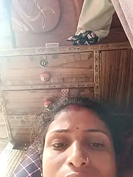 Snapshot of Leelaaji chatting on May 14, 2026, 1:02 am Leelaaji online show from May 14, 2026, 1:02 am