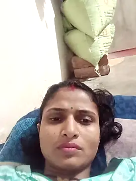 Snapshot of Leelaaji chatting on May 5, 2026, 4:43 pm Leelaaji online show from May 5, 2026, 4:43 pm