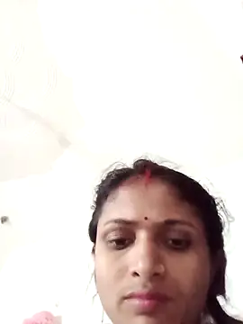 Snapshot of Leelaaji chatting on April 13, 2026, 6:23 pm Leelaaji online show from April 13, 2026, 6:23 pm
