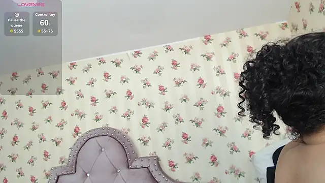 crystal watson0 online show from May 7, 2026, 1:25 pm
