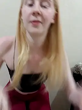 ninaxbabyy online show from March 18, 2026, 12:25 am