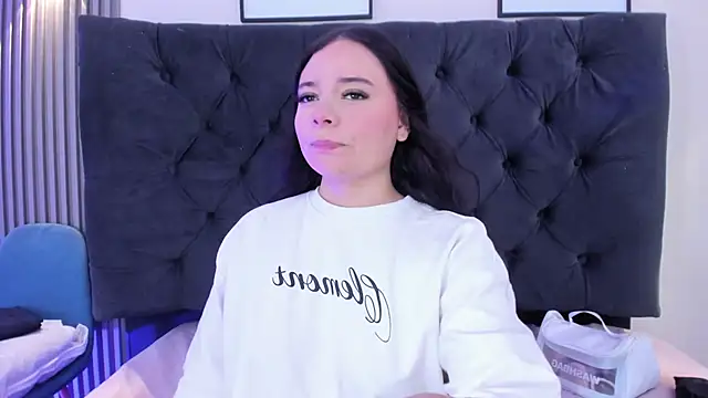 Snapshot of Lizeth_Vega chatting on March 30, 2026, 8:10 pm Lizeth Vega online show from March 30, 2026, 8:10 pm