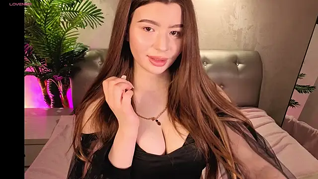 Sophia Everly online show from April 28, 2026, 9:46 am
