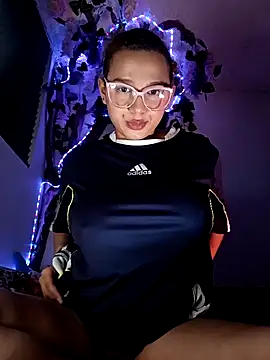 Snapshot of AvigraceVIP chatting on March 24, 2026, 1:22 pm AvigraceVIP online show from March 24, 2026, 1:22 pm