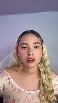 irispink  online show from March 20, 2026, 10:11 pm