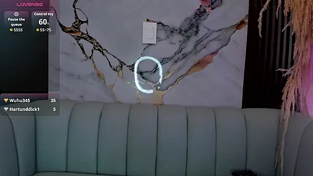 kate boobs online show from April 25, 2026, 1:41 pm