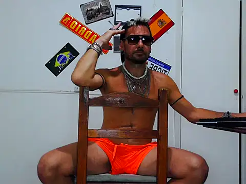 Snapshot of freddymdq100 chatting on March 22, 2026, 2:37 am freddymdq100 online show from March 22, 2026, 2:37 am