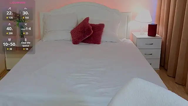 Snapshot of StaceyyJones chatting on June 4, 2026, 9:14 am StaceyyJones online show from June 4, 2026, 9:14 am
