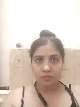 LovelyRenu online show from March 29, 2026, 9:55 am