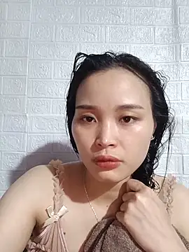 Snapshot of Akile80 chatting on May 22, 2026, 3:32 pm Akile80 online show from May 22, 2026, 3:32 pm