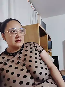AvaRyd online show from May 28, 2026, 3:25 am