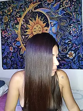 isabellahofmann online show from May 16, 2026, 10:03 am