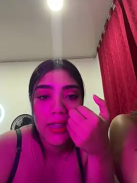 Snapshot of samatha_swet chatting on April 24, 2026, 4:25 am samatha swet online show from April 24, 2026, 4:25 am