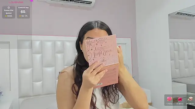 KylieLumi online show from May 2, 2026, 12:32 pm