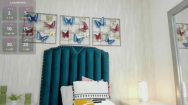 Snapshot of zoejenner_ chatting on July 26, 2026, 2:35 pm zoejenner online show from July 26, 2026, 2:35 pm