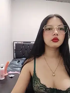 veleria allurin online show from June 20, 2026, 12:32 pm