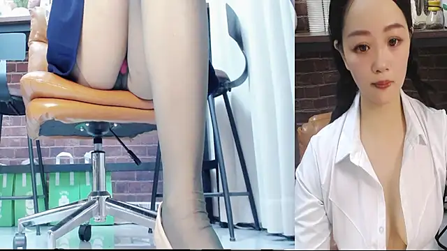Snapshot of Latte-01 chatting on May 15, 2026, 3:15 am Latte-01 online show from May 15, 2026, 3:15 am