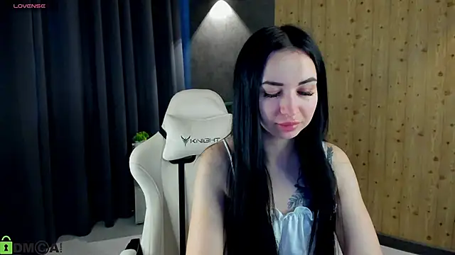 Snapshot of maymalina chatting on May 7, 2026, 4:17 am maymalina online show from May 7, 2026, 4:17 am