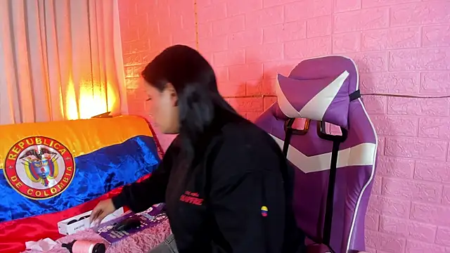 SofiiaCutee online show from June 18, 2026, 2:32 am