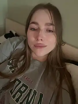 Snapshot of milana_millka chatting on March 30, 2026, 9:33 am milana millka online show from March 30, 2026, 9:33 am