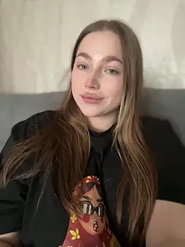 Snapshot of milana_millka chatting on April 7, 2026, 11:01 am milana millka online show from April 7, 2026, 11:01 am