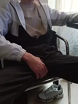 Skinboy06 online show from April 26, 2026, 1:08 pm