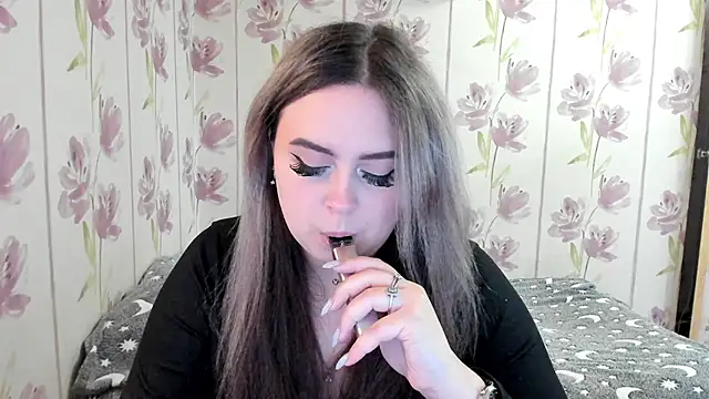 Agathameoww online show from April 14, 2026, 9:25 am