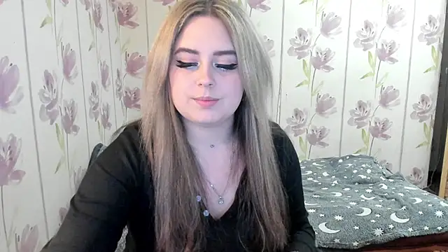 Snapshot of Agathameoww chatting on May 17, 2026, 9:48 pm Agathameoww online show from May 17, 2026, 9:48 pm
