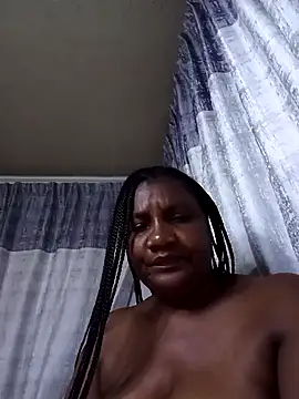 Snapshot of LaReina199991 chatting on March 20, 2026, 11:17 pm LaReina199991 online show from March 20, 2026, 11:17 pm